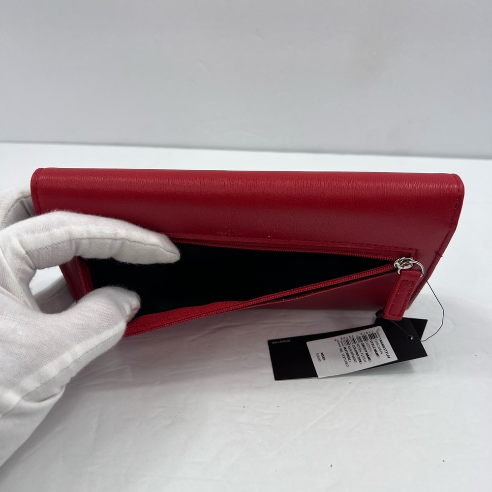 ⭐️TAHARI💯 WOMENS RED, WALLET, VEGAN LEATHER, RFID PROTECTED LINING - Picture 6 of 16